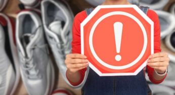 Non mettere mai le scarpe in queste zone della casa: i rischi che corri sono davvero enormi
